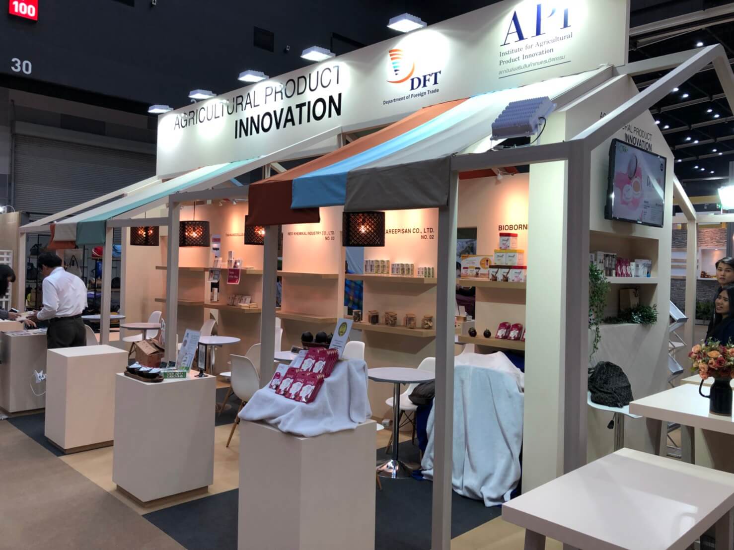 bioborne-acneq-แผ่นแปะสิว-APRIL-Asias-most-stylish-fair-2018-2